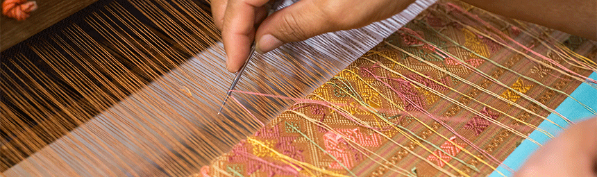 A weaving loom