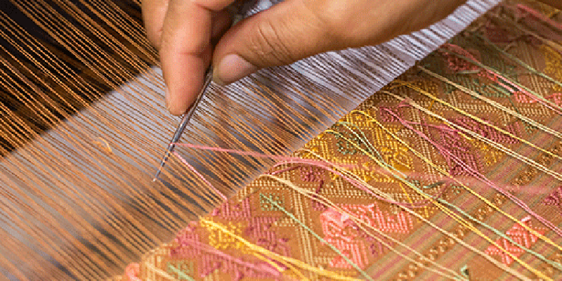 A weaving loom
